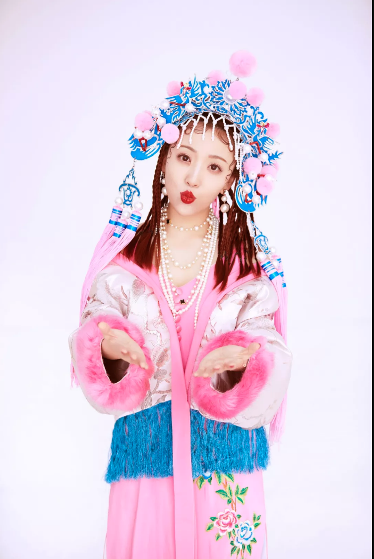 不是被父亲赶出家门,美食top1主播可能还是一条“咸鱼”-凤投会